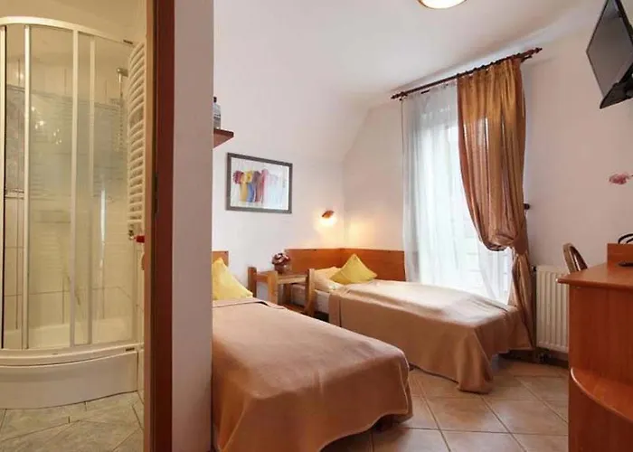 Δωμάτια σε οικογενειακή κατοικία Maggie *